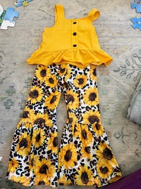 Kids Sunflower Ruffle Bell-Bottoms - Yellow Floral